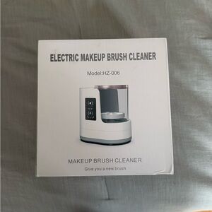 Electric Makeup Brush Cleaner - White